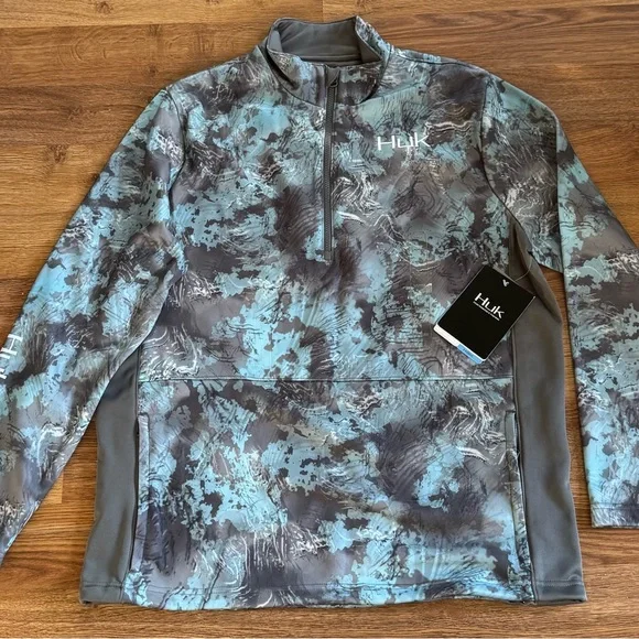 Huk Men’s quarter zip. Size- large. Color - tidewater camo - Picture 1 of 5